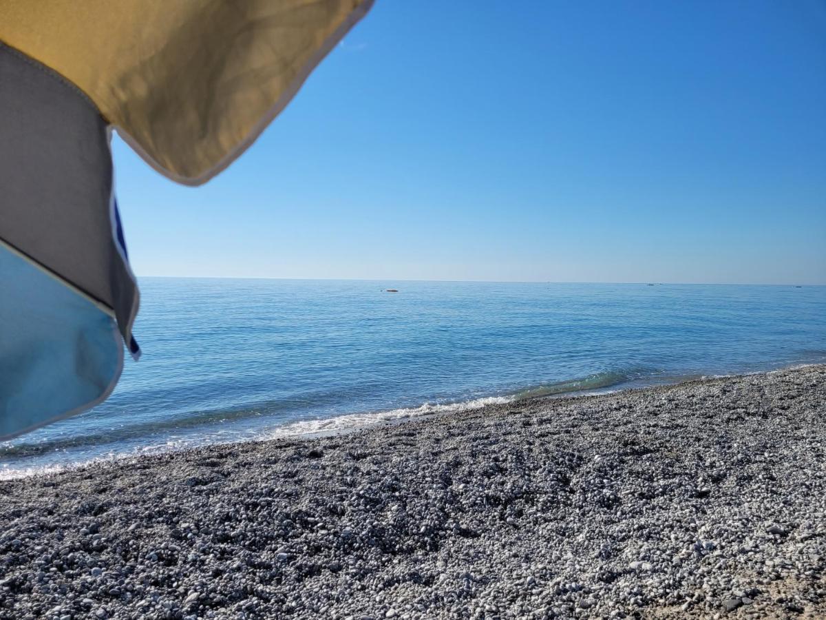 GuardavalleSole E Mare公寓 外观 照片