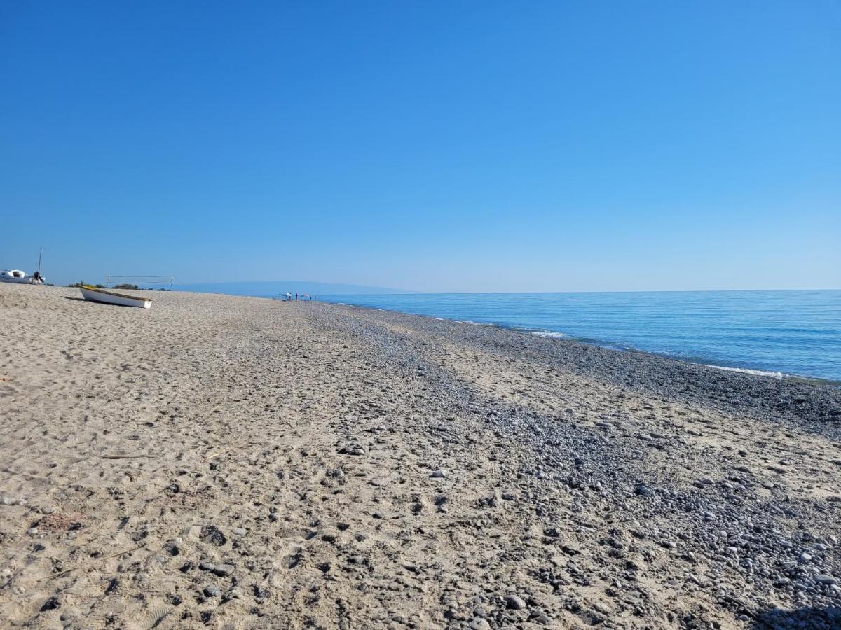 GuardavalleSole E Mare公寓 外观 照片
